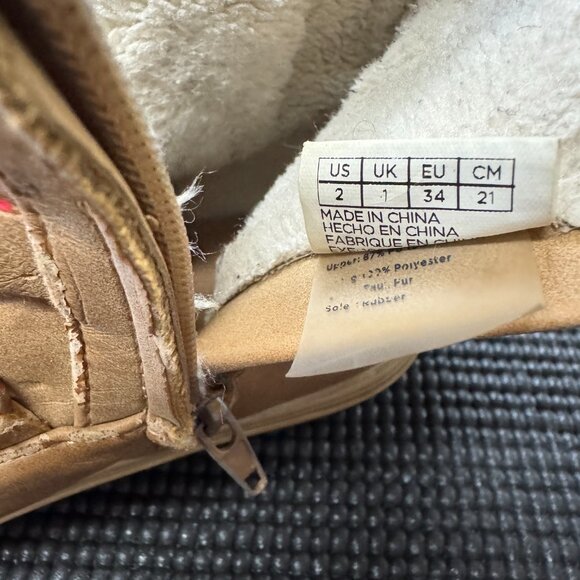 Toms Kids lined booties size 2 - Picture 2 of 5